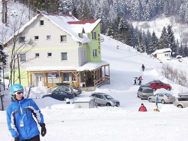 Hotel Bocy オシュチュニツァ エクステリア 写真